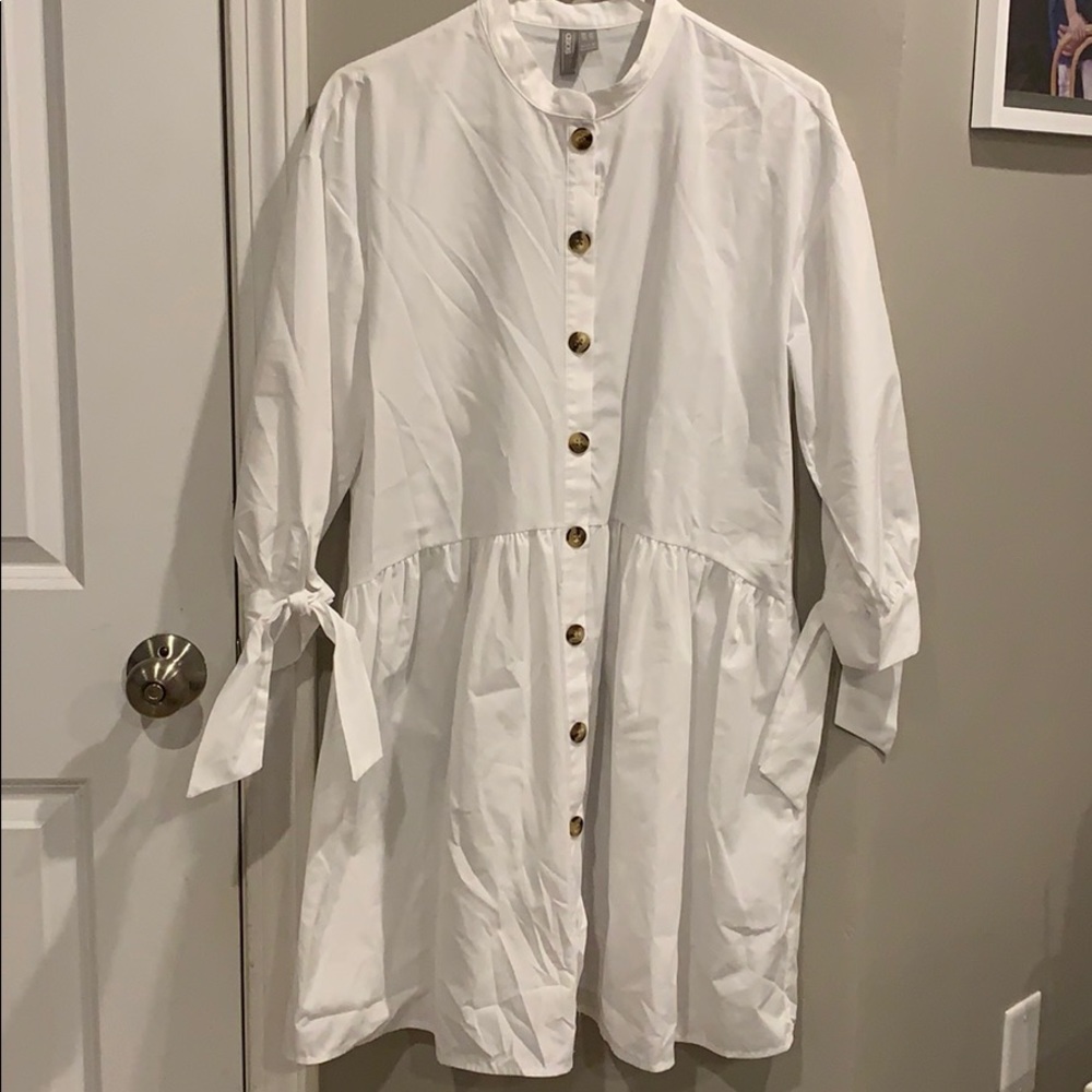 White Asos dress, size US 6, NEW